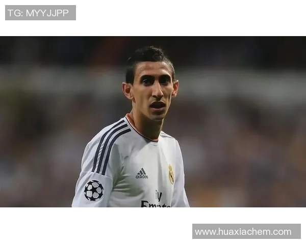 足球明星长发型全景展示与风格解析让你领略球场外的时尚魅力